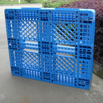 Stackable Blue Plastic Pallets 1200x1100mm 4 Way Entry Single Faced Style