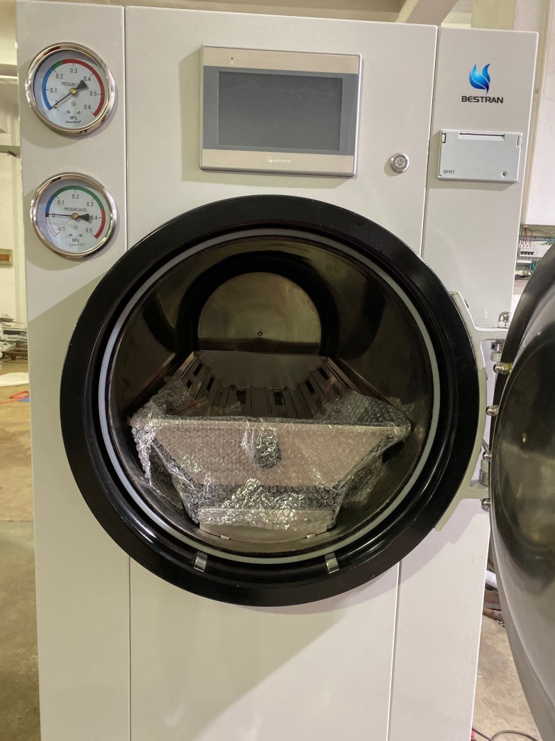 Horizontal Pulse Vacuum Steam Sterilizer Printing Deep Drying Function Sterilizing Autoclave