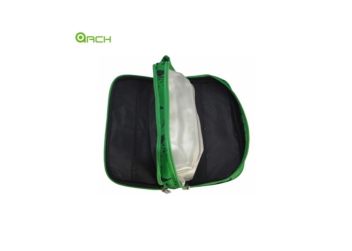 Organized Polyester Toiletry Kit Travel Accessories Bag Waterproof