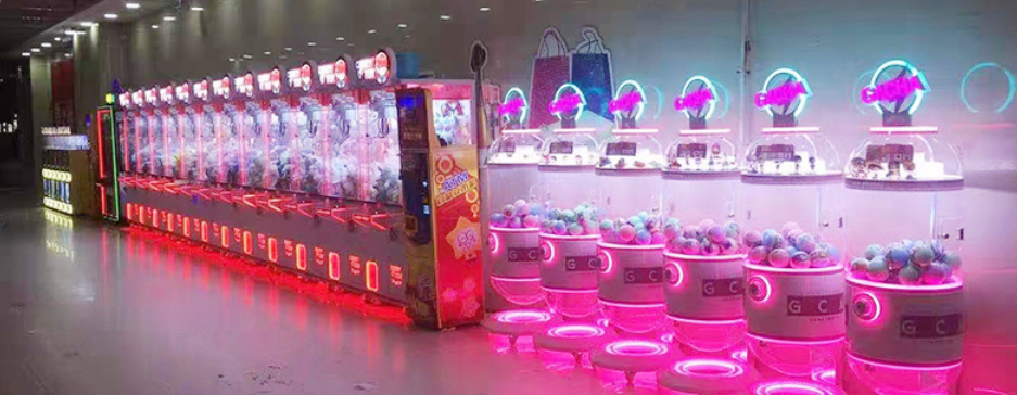 Dreamland Coin Operated Toy Capsule Vending Machine Gacha Gachapon Gashapon Capsule Toy Machine
