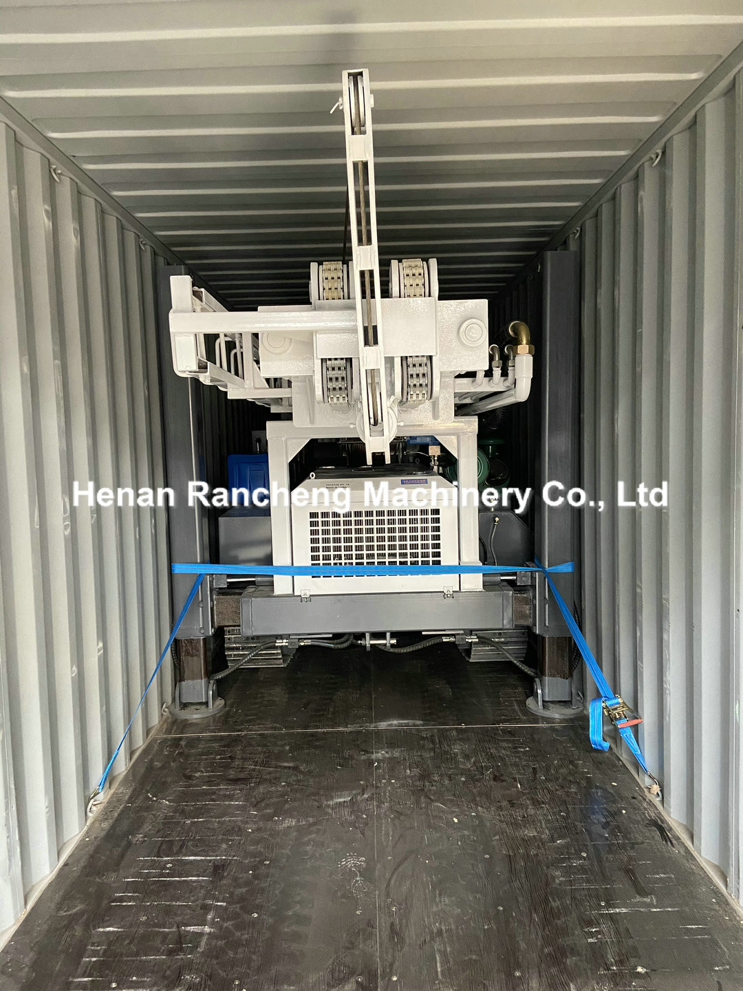 Crawler Mounted Water Well Drill Rig 91KW Engine 55r/min - 115r/min Rotary Speed