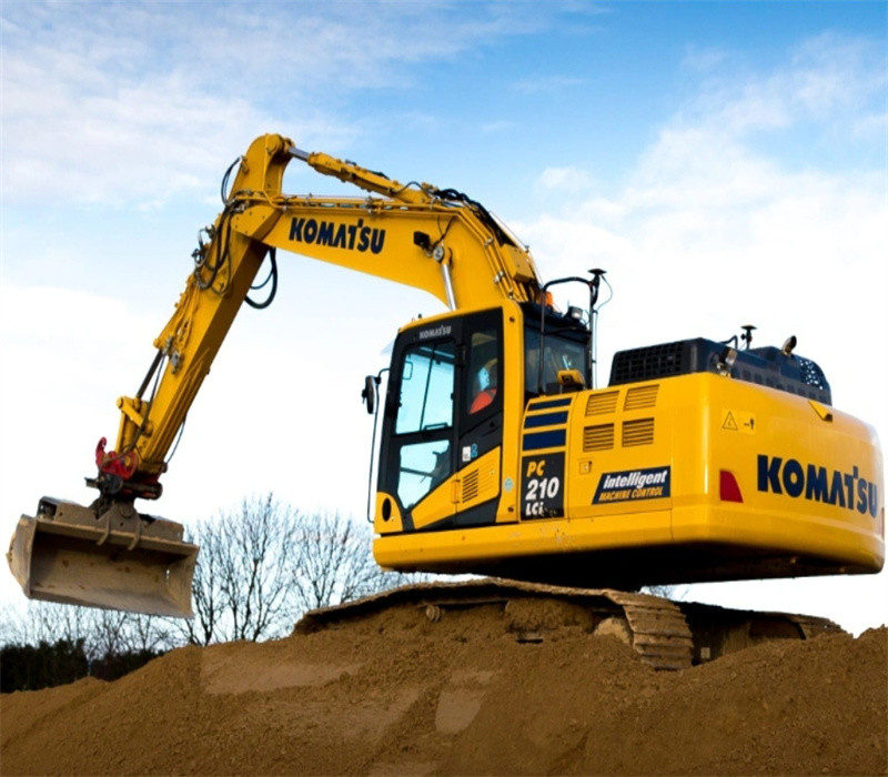Pre Owned Komatsu 210 Excavator 37500KGs Used Excavator