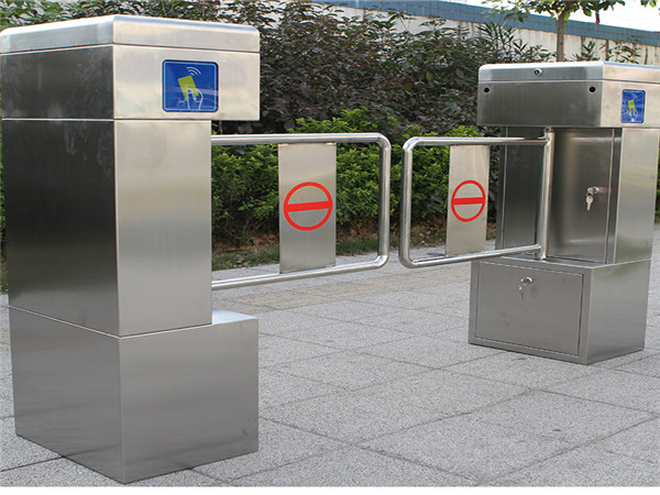 Vertical Small 304 Stainless Steel Pedestrian Swing Turnstile For Official Building