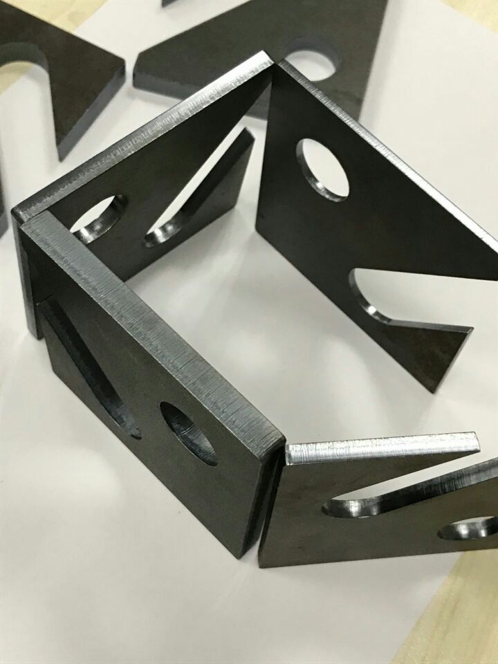 0.1mm-15mm Metal Fiber Laser Cutting Machine Excellent Dynamic Performance