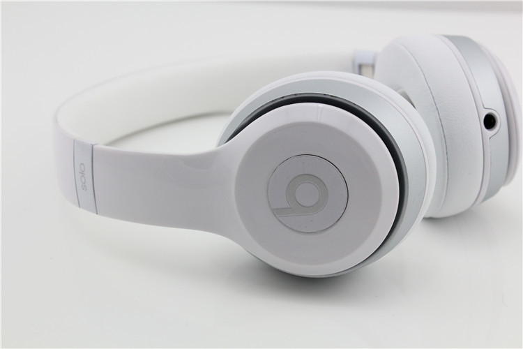 Beats by Dr. Dre Solo2 Headphones (wired) - White come from gold ren group ltd made in china from grgheadsets-com.ecer.com