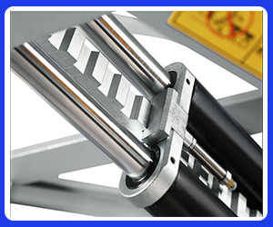 Car Maintenance Super Thin Small Scissors Lift With 4 Cylinders