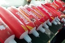 Vivid design advertising inflatable toothpaste bottle for outdoor display