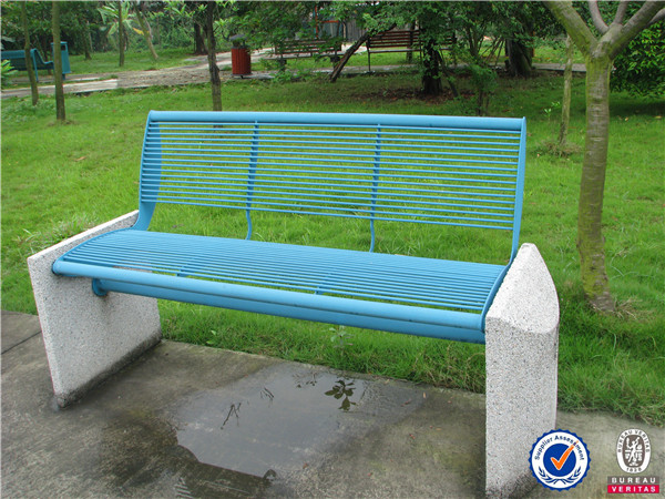Metal Iron Curved Outdoor Tree Bench Waterproof Rustproof For Street Garden