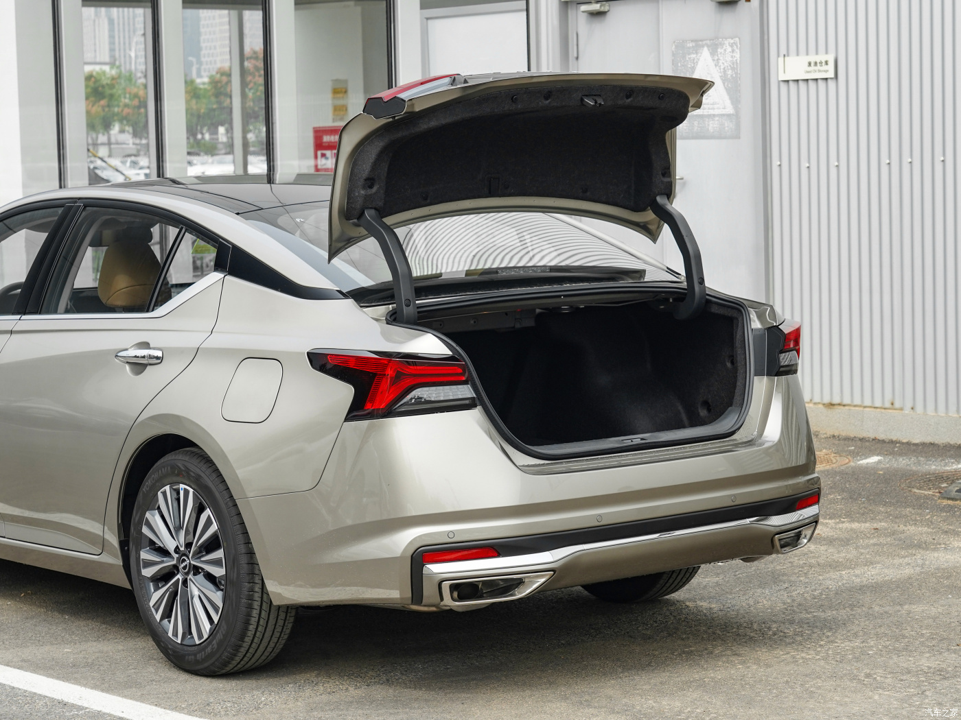 Nissan ALTIMA Sedan Car 0km Used Japan Cars Fuel Vehicles Gasoline Petrol Electric Front Window Mileage 1-25000 Miles