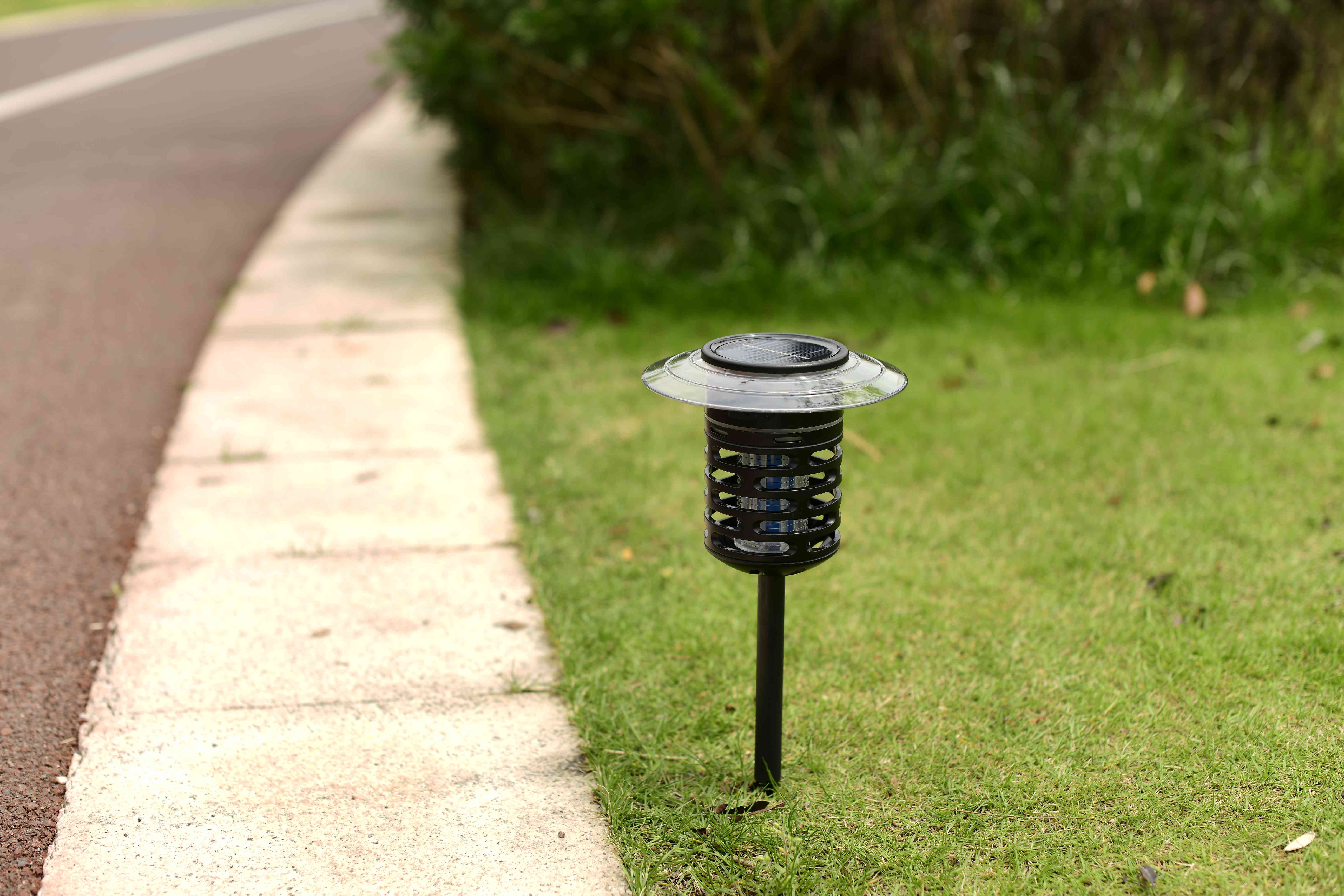 232g Solar Pest Lamp Insect Killer Sustainable Solution For Pest Infestation
