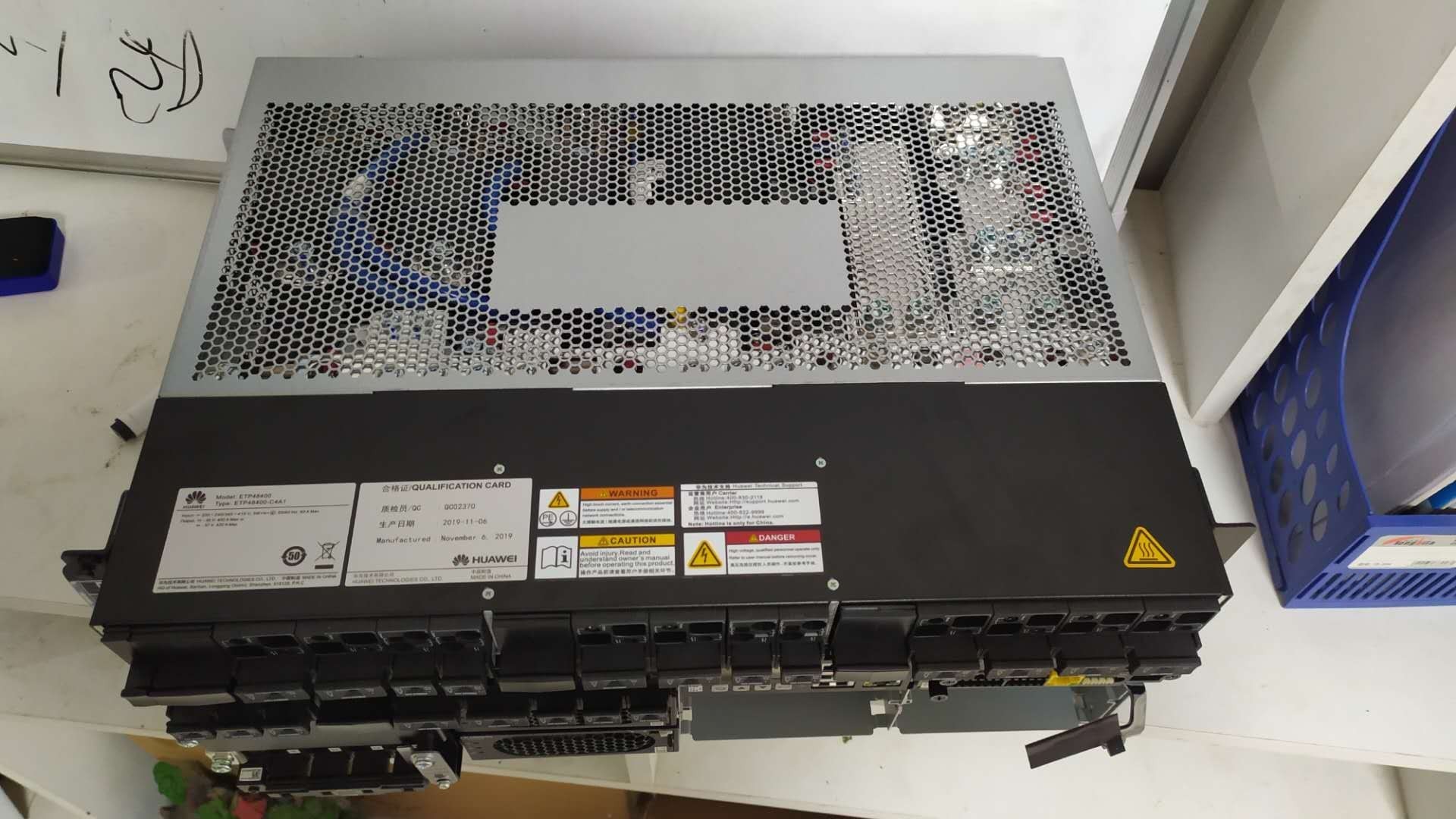 Huawei ETP48400-C4A1 Embedded Communication Switching Power Supply AC to DC with R4875G1 Module