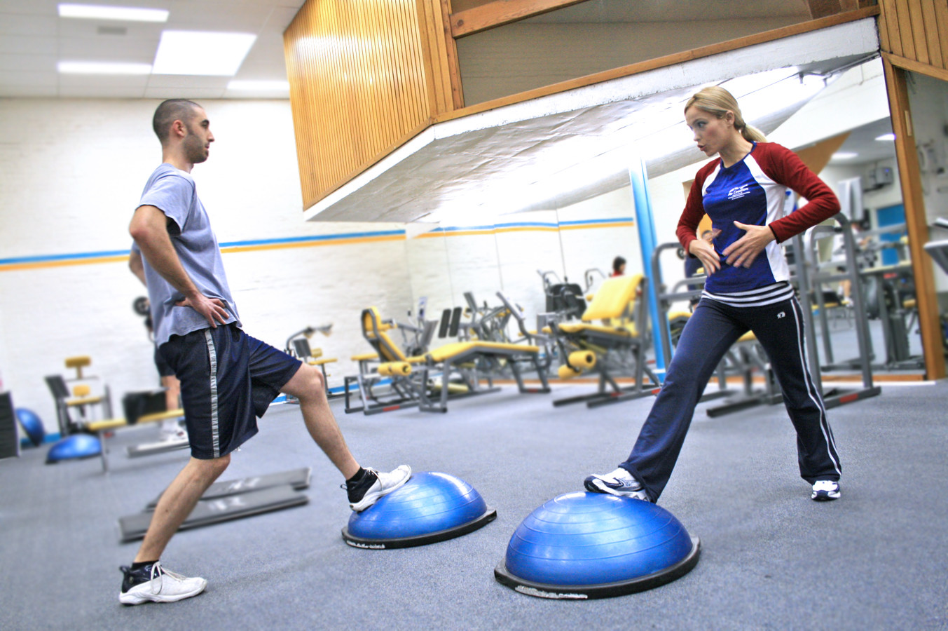 Manufacturers directly supply wave speed balance yoga hemispheres half ball sports fitness ball