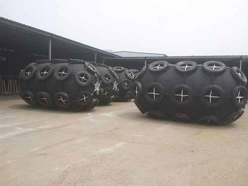 2000mm×3500mm Enhanced Thickened Pneumatic Marine Fender High Pressure