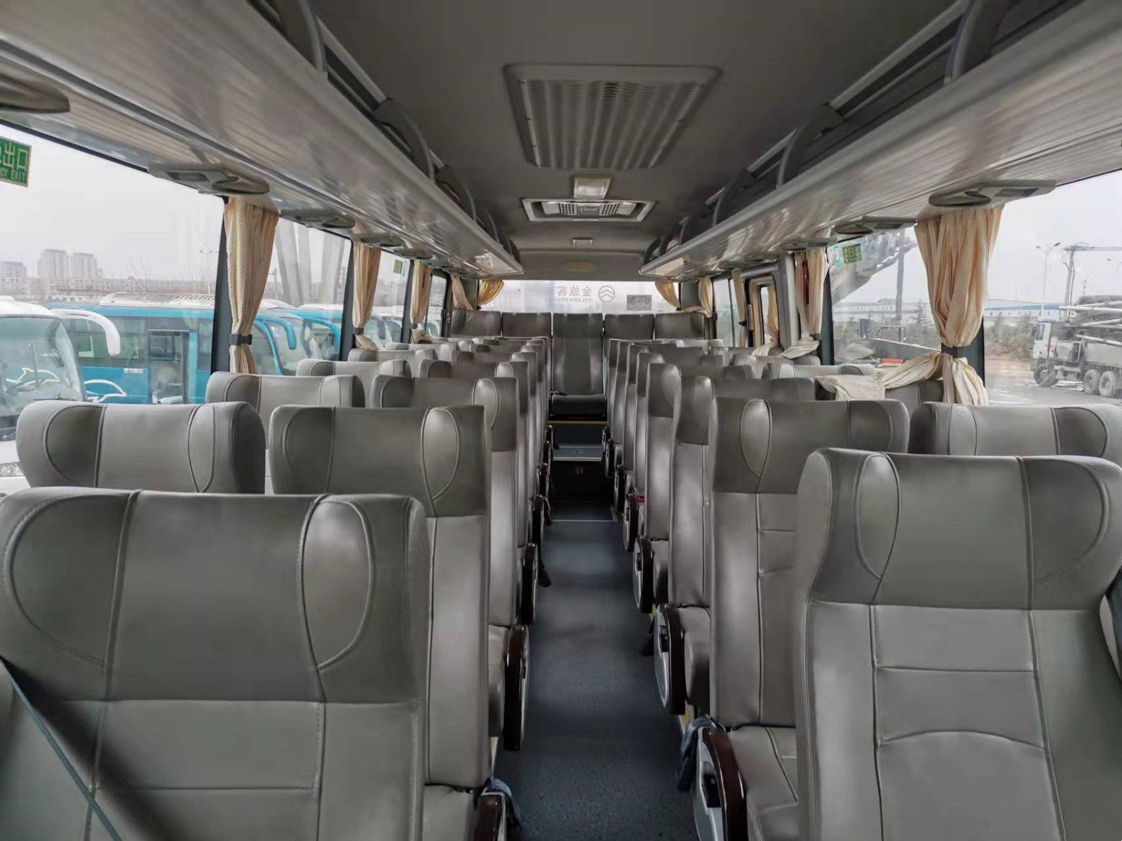 Used Golden Dragon Bus Rear Engine Passanger coach 38 Seats XML6907 LHD