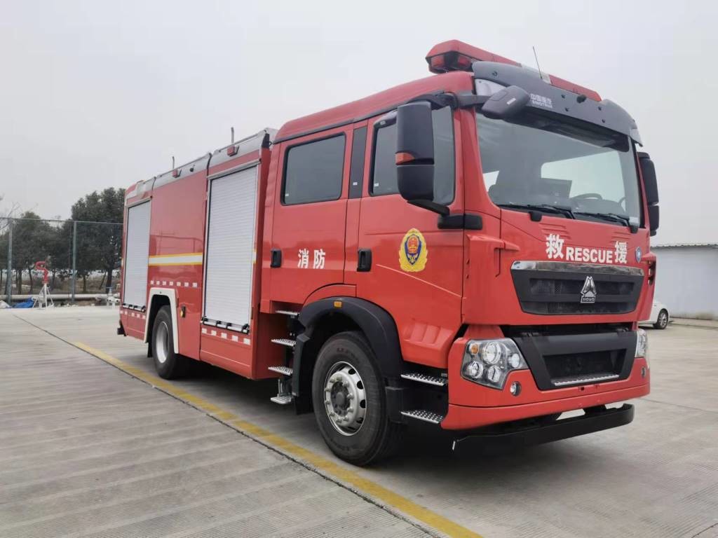 PM80/SG80 Fire Dept Rescue Trucks Ladder Fire Engine Howo Water Tank Truck 19450KG