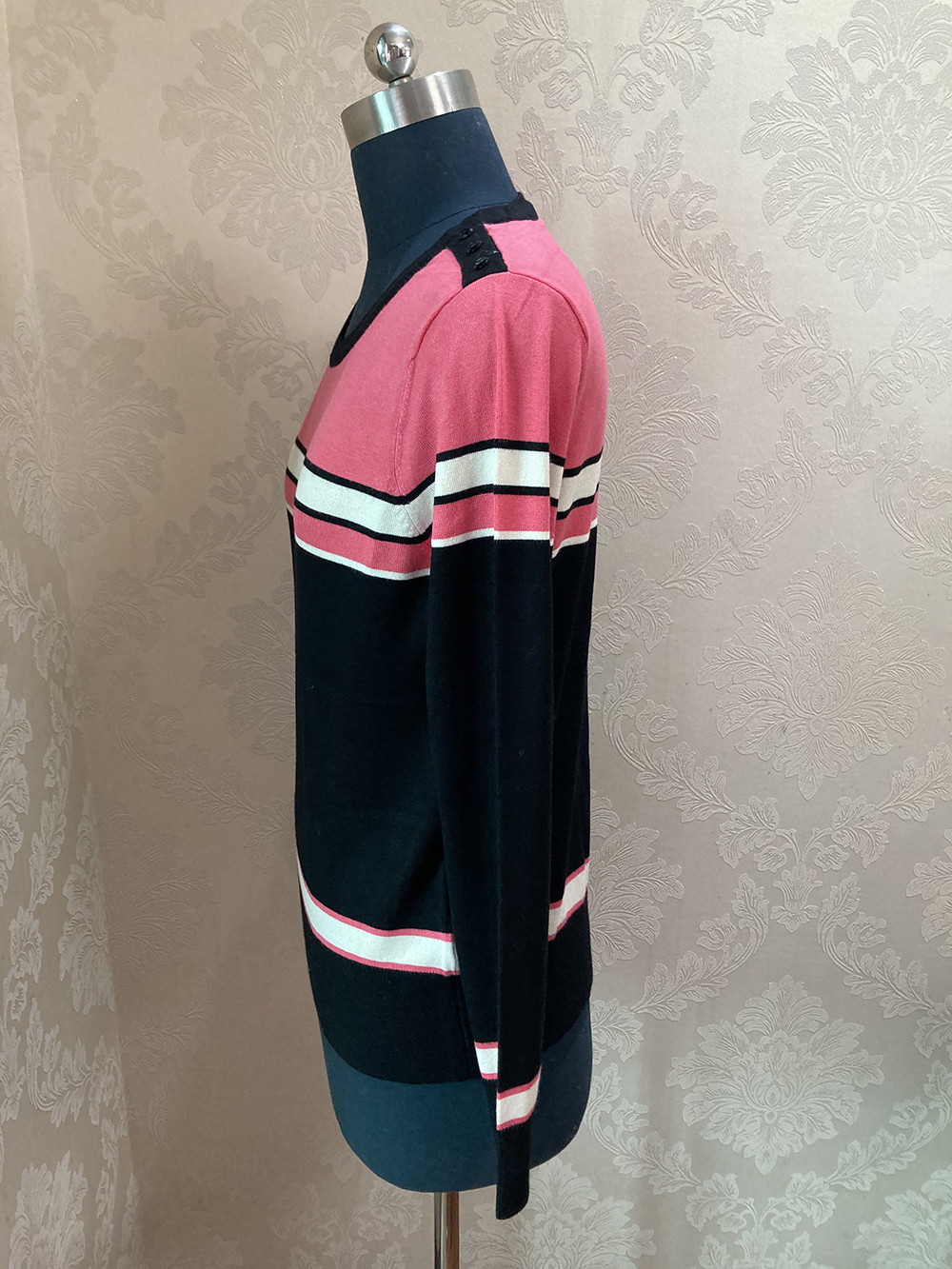 Stockpapa 2 Colors Casual Ladies Striped Sweater For Winter