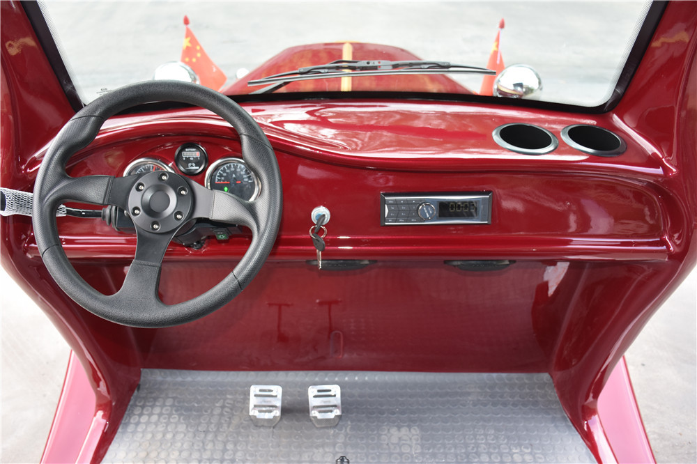 Luxurious Electric Vintage Cars With 8 Seats , 48V Classic Battery Powered Golf Cart