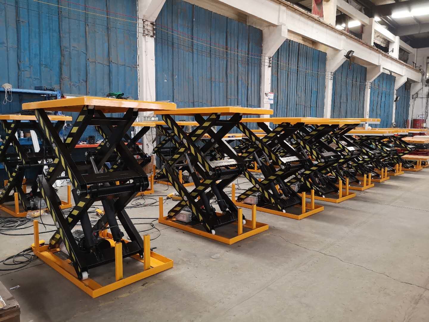 350kg Hydraulic Electric Mobile Double Scissor Lift Table Cart 70" Max Height