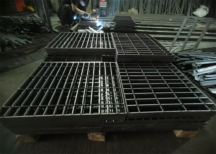 32x3mm Galvanized Steel Grating Plate Swage Locked For Driveway Walkway