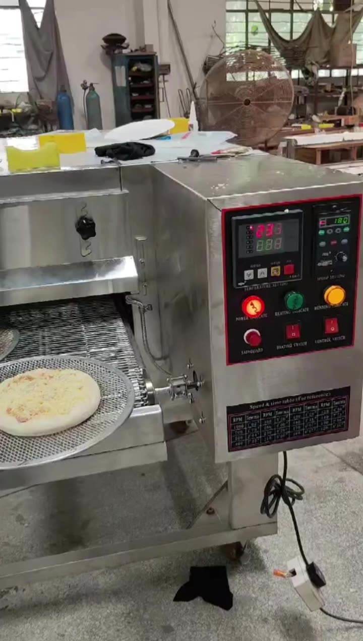 Commercial Electric Conveyor Belt Pizza Oven Used For Baking Pizza