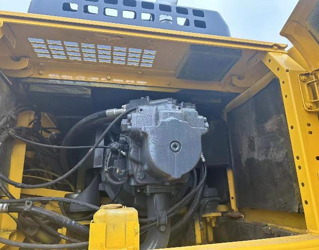 Komatsu PC450-8 Excavator pump