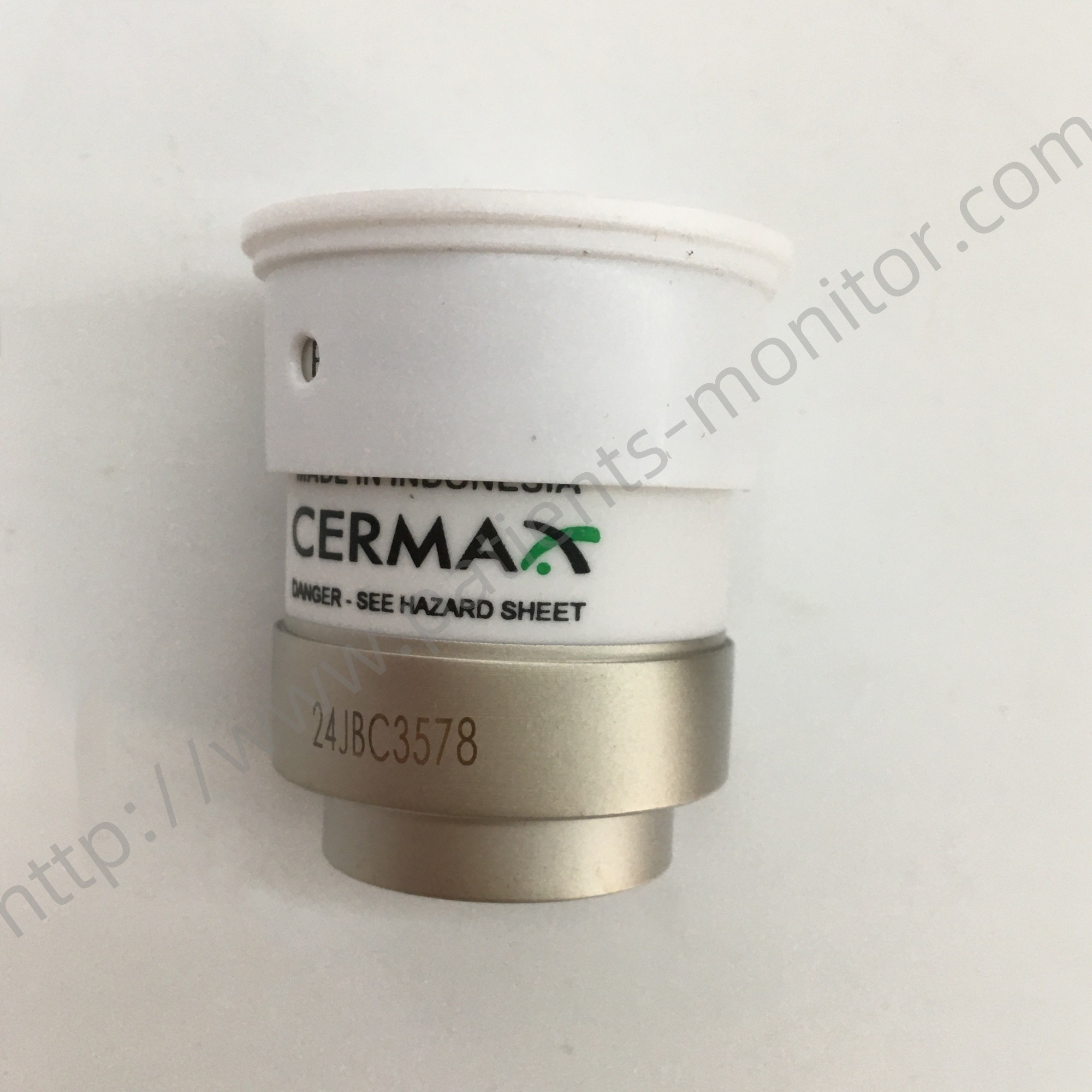 Excelitas Cermax PE300BFA Xenon Ceramic Body Parabolic Lamp 300W For Medical Equipment Accessories