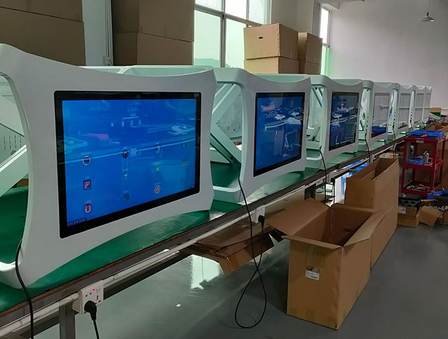 55 '' Digital Touch Screen Table LCD Table With Customized Color Bar LCD Design