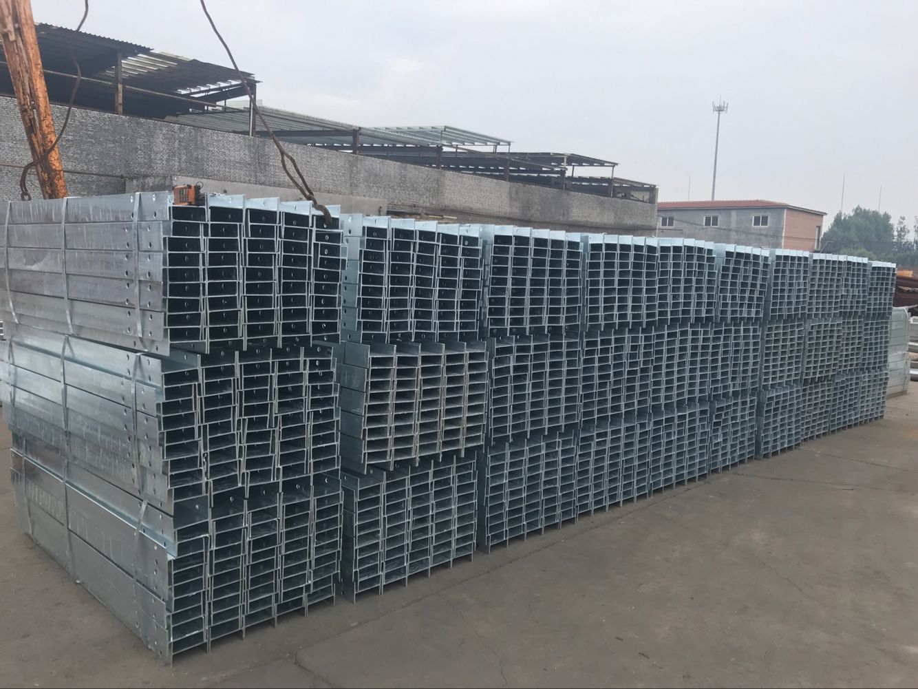 Road Traffic Safe H Post for Security Zinc Coated Galvanized Steel Highway Guardrail