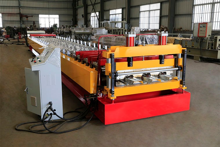 Auto Operation Standing Seam Metal Roof Machine 12-18m/Min CE SGS Approved
