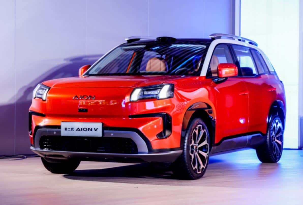2025 Second-gen GAC Aion V， China's cheapest smart pure electric SUV. Range 520KM-750KM.