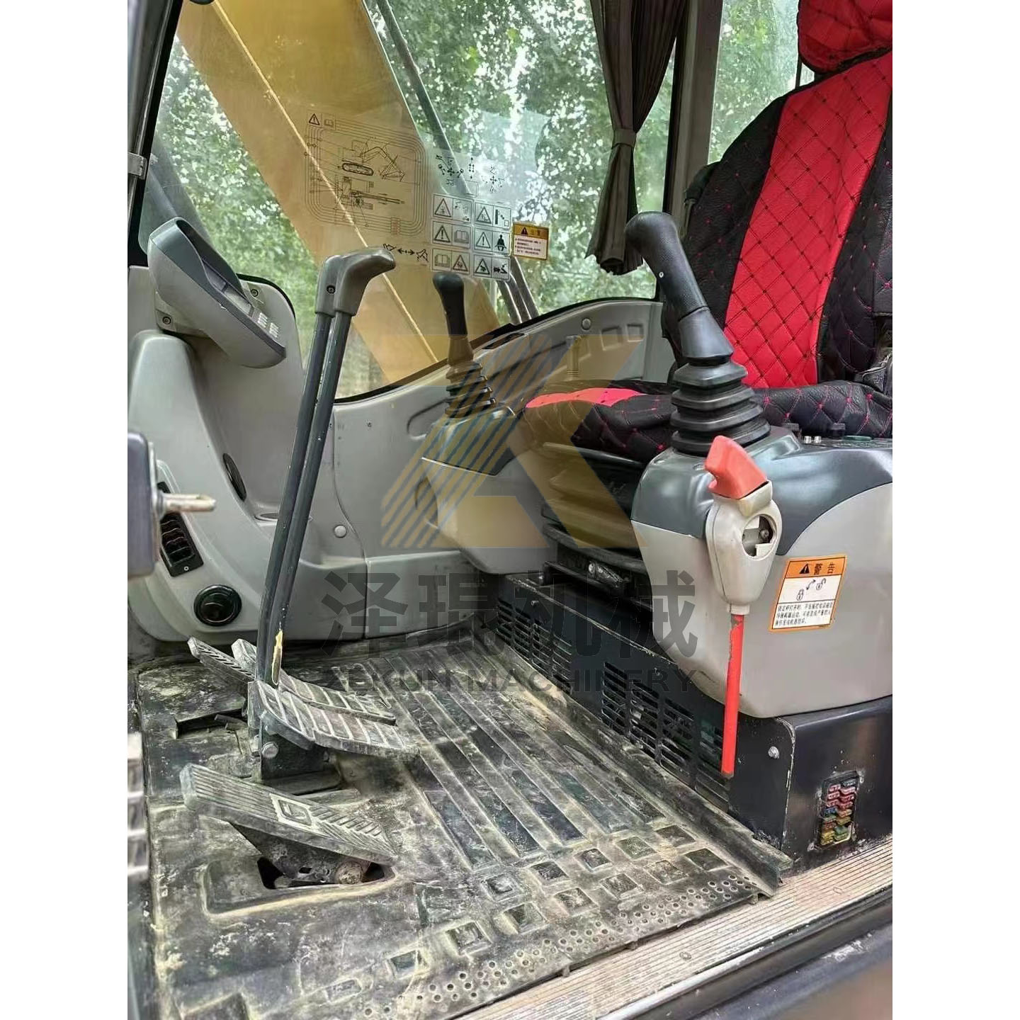 Used XCMG XE85 XE85D 8Ton Mini Crawler Excavator 2000-4000H