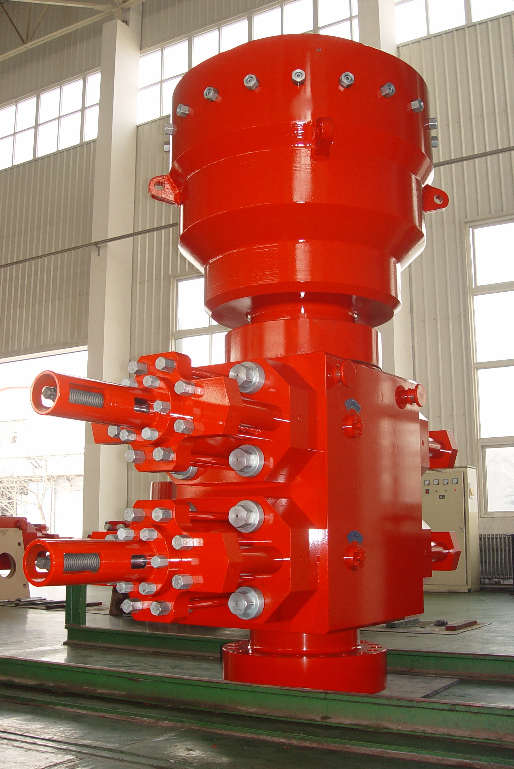 Well Control Equipement 5000PSI 35Mpa Double Ram Bop API Standards Bop Blowout Preventer For Rig Well Control