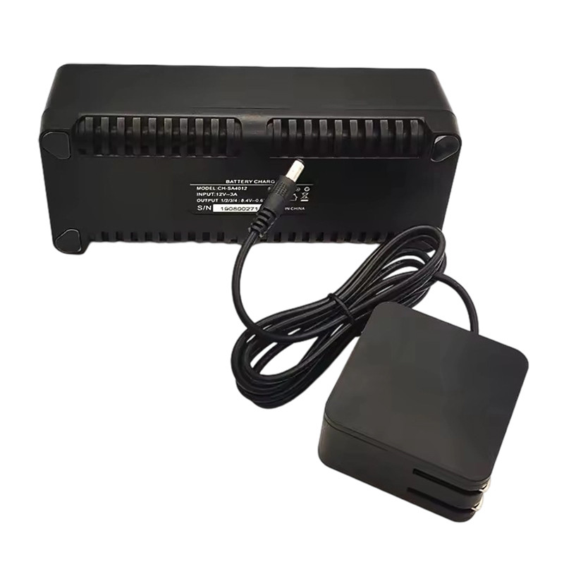 Original Charger South GPS Battery BTNF-L7408W Charger With 4-Slots CH-SA4012 GPS GNSS Battery Charger