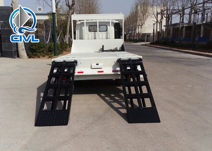 Flat Bed Diesel Engine Wrecker Tow Truck With Lifting Weight 465kgs , Loading 2tons