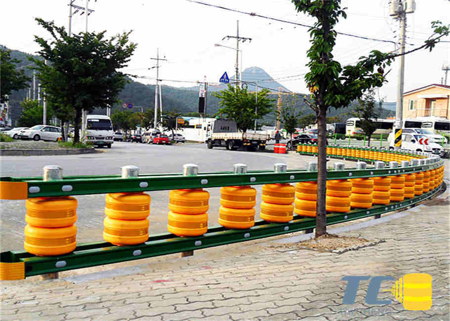 EVA Plastic Traffic Curve Bend Road Safety Roller Barrier Highway Rotating Drum Barrel