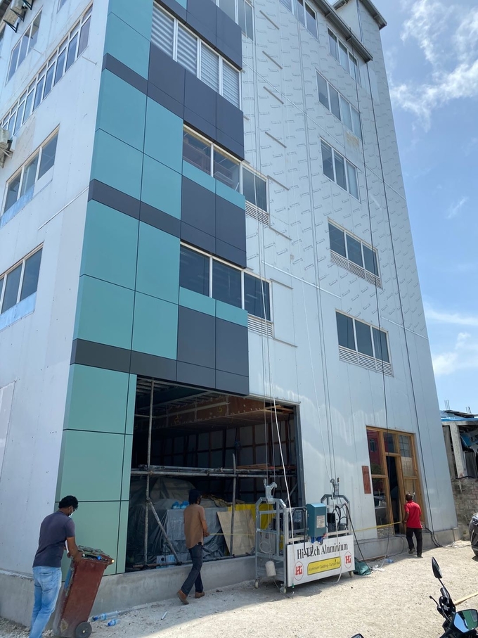 Maldives Steel Structure 7-Story Building With Insulated Panels