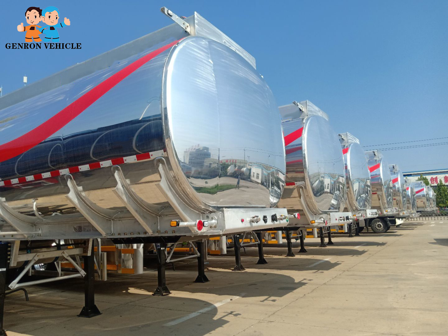 3 Axles 42000L Beautiful Mirror Aluminum Liquid Tanker Trailer Exported To Saudi Arabia
