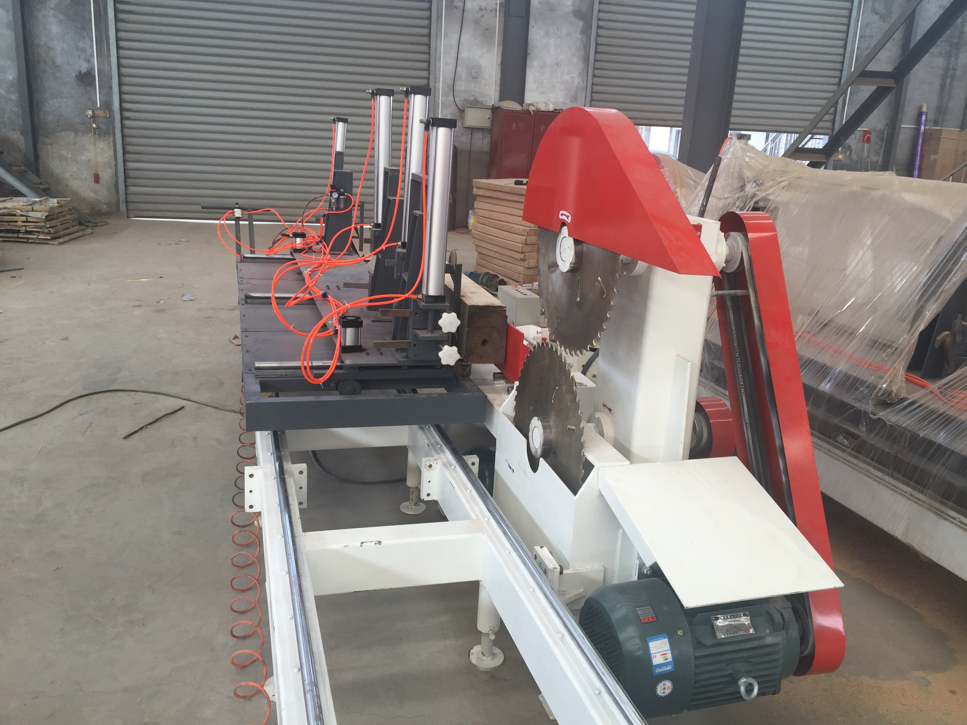 Double Blades Swing Blade Saw Mills For 6 Meters Flooring Material