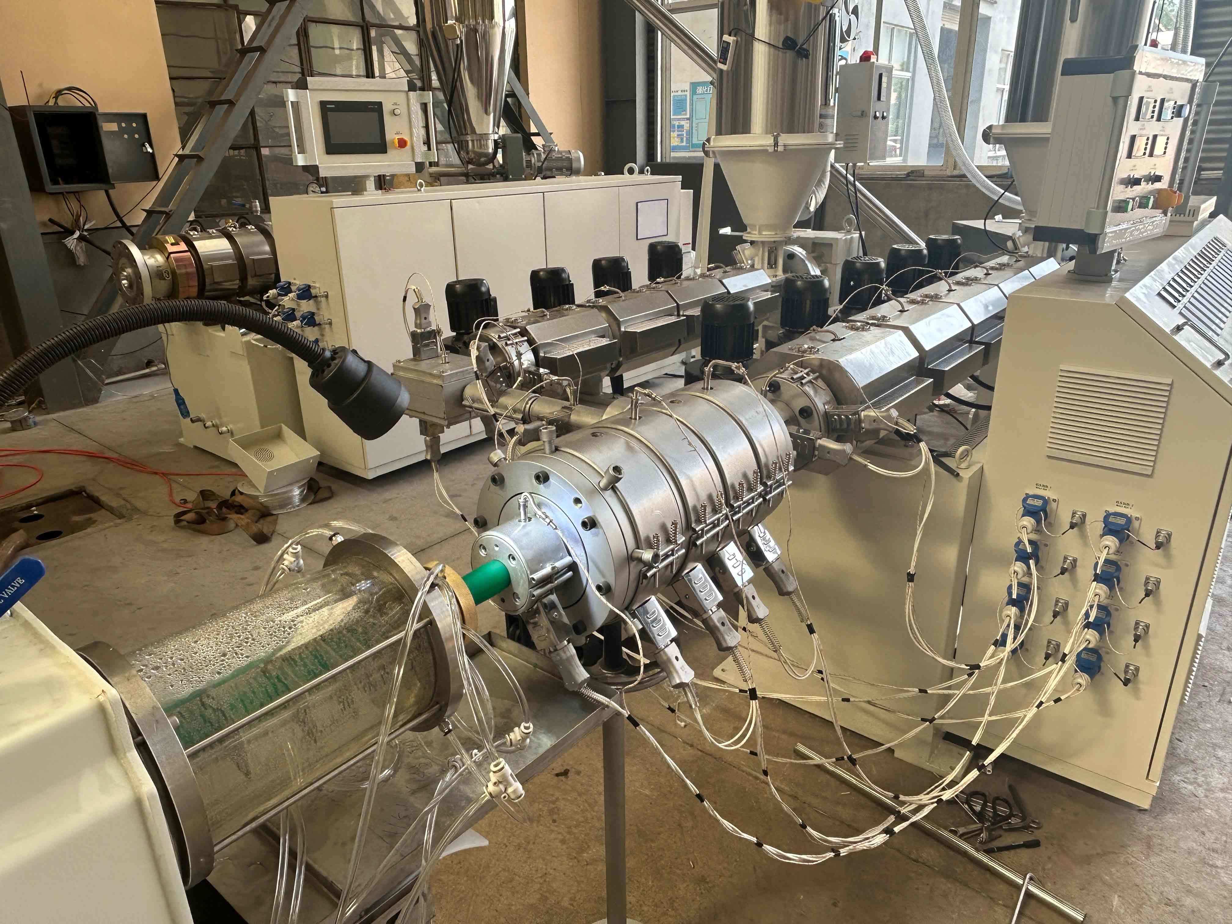 Plastic PPR Agricultural Drip Lrrigationhose/Conduit /Garden Hose/Corrugation/Layflat Tube Pipe Manufacturing Extrusion Making Machine