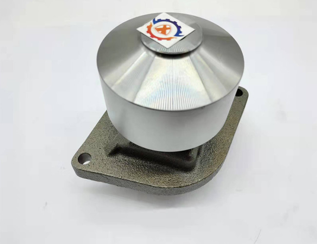 PC200-8 PC240-8 6D107E Excavator Water Pump 6754-61-1100 6754-61-1010