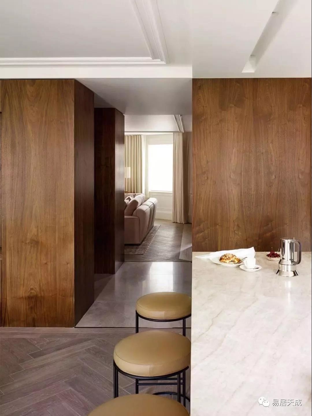 Non - Deforming Square Edge Hardwood Flooring Good Heat And Sound Insulation