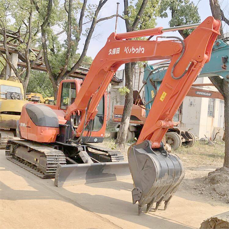 Good Condition 2020 Kubota KX185-3 8-ton Small Excavator Original Hydraulic Cylinder