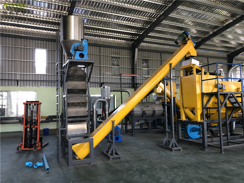 PET Cola Bottle Recycling Plastic Machinery 6000kg/H Bottle Conveyor Belt
