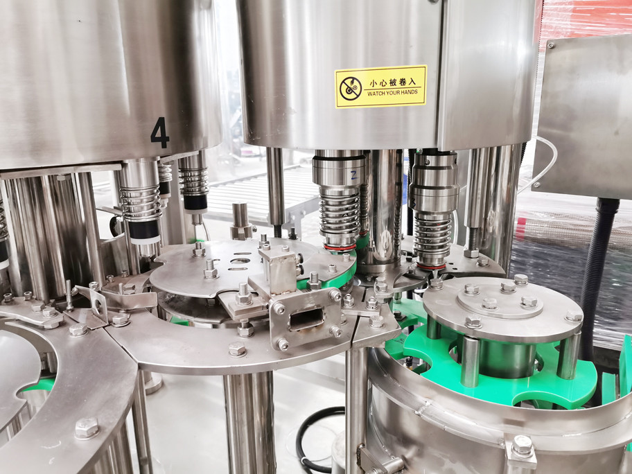 1.5HP 3000BPH Automated Bottle Filling Machine With Safeguard Mechanism