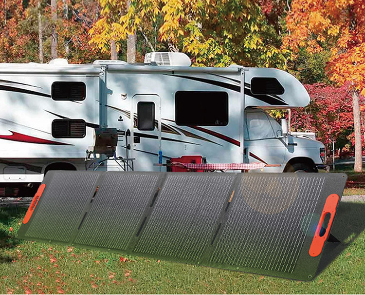 Monocrystalline Folding Portable Solar Panels ETFE Surface 200W Usb Ip67 For Camping