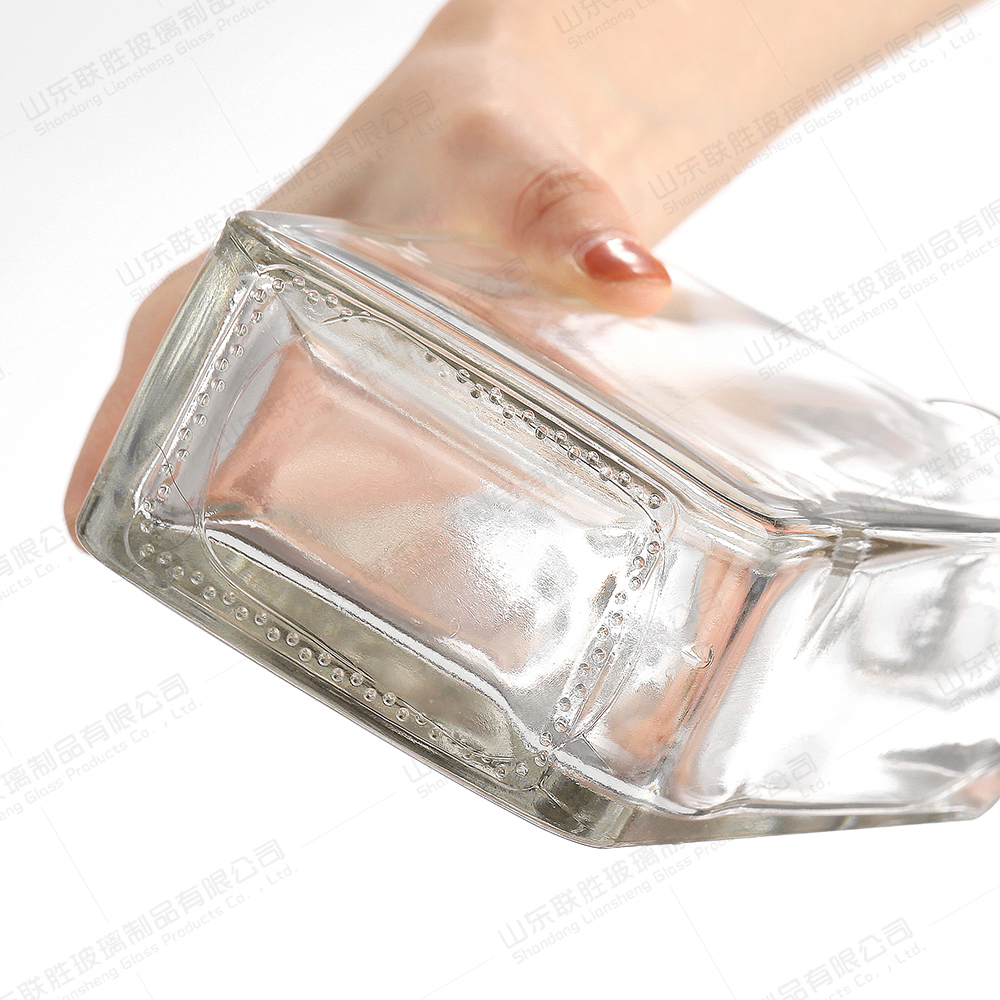Screen Printing Glass Liquor Bottle For Nordic Rum Whisky Vodka
