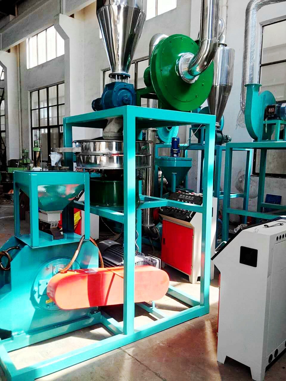 Abrasion Resistance Powder Milling Machine 45kw With Dust Collection