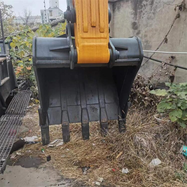 33000 KG Machine Weight Used Hyundai 330 Excavator for Your Construction Projects