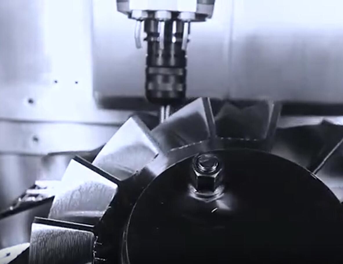 5 Axis Turning Milling Composite Vertical Machining Center KMC400