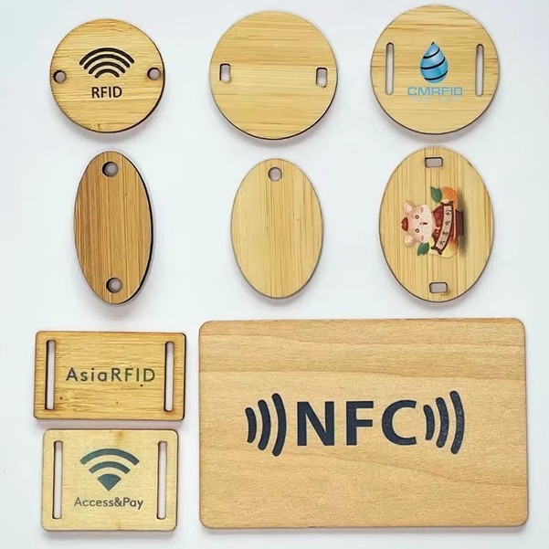 Waterproof Wooden NFC RFID Tag Ntag 213 215 RFID Wooden Luggage Tag
